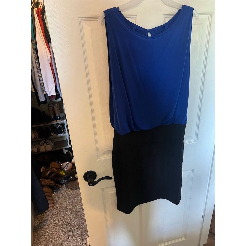 Enfocus Studio Women's Size 10 Color Block Knee Length Party Dress